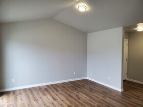 224 Cheryl Ln in Phoenix, OR - Building Photo - Building Photo