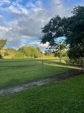 5100 SW 90th Ave in Cooper City, FL - Building Photo - Building Photo