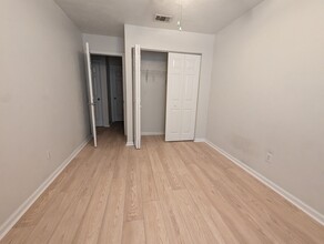 1340 Hancock St in Tallahassee, FL - Foto de edificio - Building Photo
