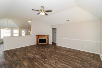 35 Center Oak Dr in Oakland, TN - Building Photo - Building Photo