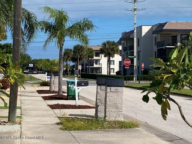 404 Taylor Ave in Cape Canaveral, FL - Building Photo - Building Photo