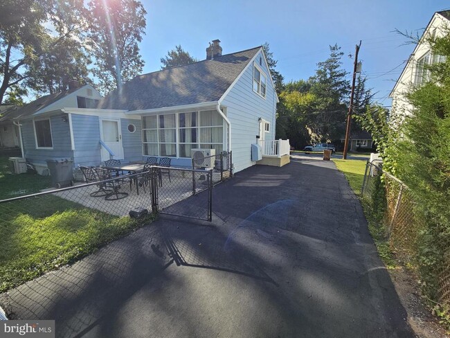property at 319 Dean Dr