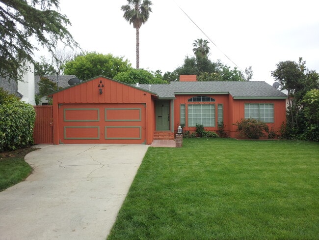 property at 14152 Lemay St