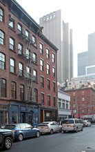 155 Duane St in New York, NY - Building Photo - Building Photo