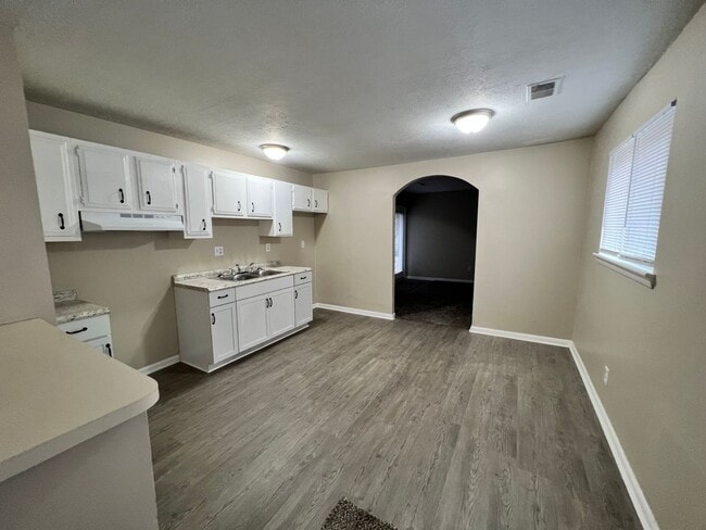 148 Orchid Ct in Louisville, KY - Building Photo - Building Photo