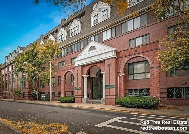 property at 59 Brainerd Rd