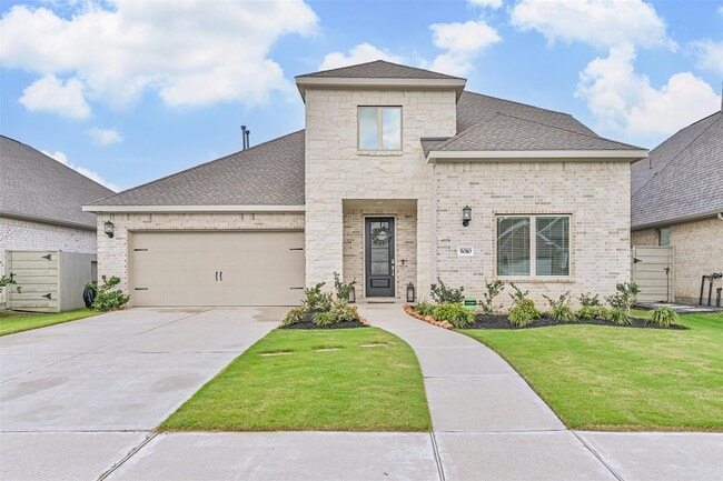 property at 5010 Walnut Grv Ln