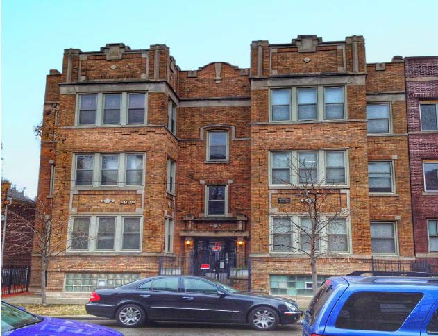 7037 S Clyde Ave in Chicago, IL - Building Photo