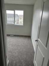 4520 Chegwin Wynd S W in Edmonton, AB - Building Photo - Building Photo