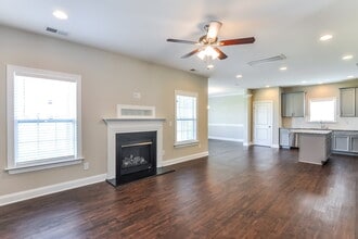 44 Jonalker Ct in Clayton, NC - Building Photo - Building Photo