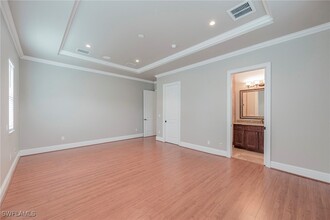 2850 Coco Lakes Dr in Naples, FL - Building Photo - Building Photo