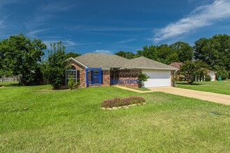 400 Azalea Cove in Byram, MS - Building Photo - Building Photo