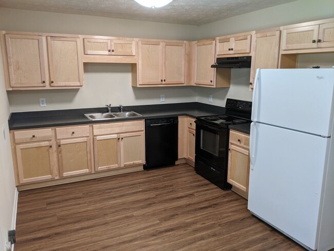 661 Maplewood Ln in Hull, GA - Building Photo - Building Photo