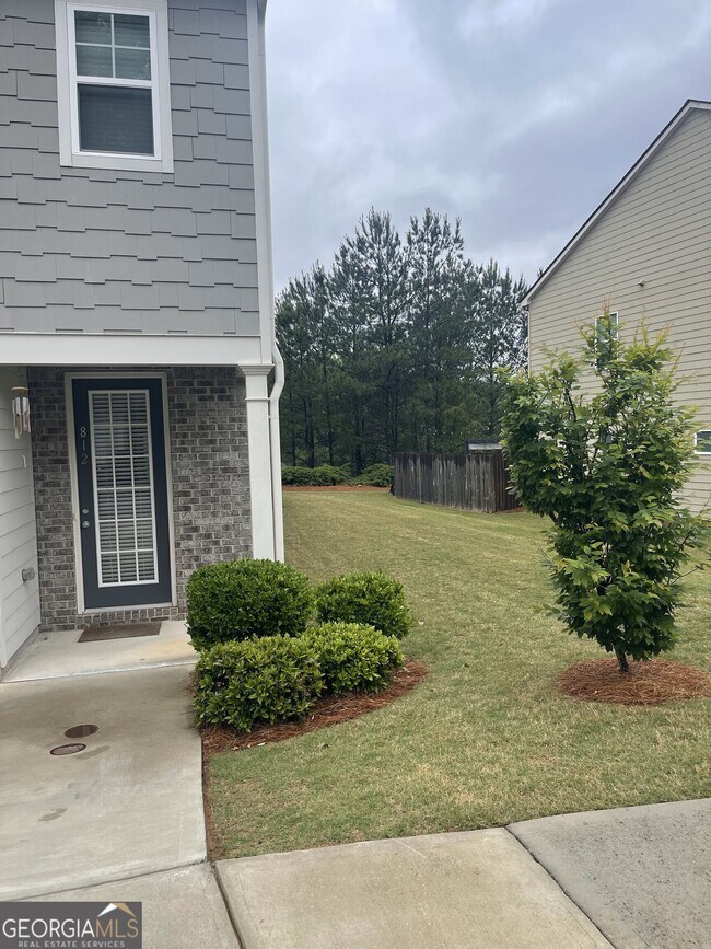 812 Belfry Terrace in Fairburn, GA - Building Photo - Building Photo