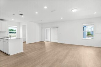 5643 Enchanted Mdw in Clermont, FL - Building Photo - Building Photo