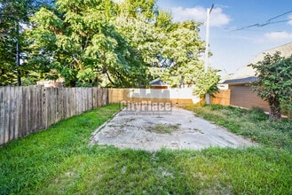 2224 N Kenwood Ave in Indianapolis, IN - Building Photo - Building Photo