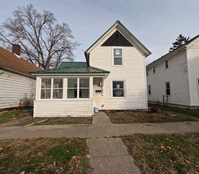 property at 508 E 3rd St