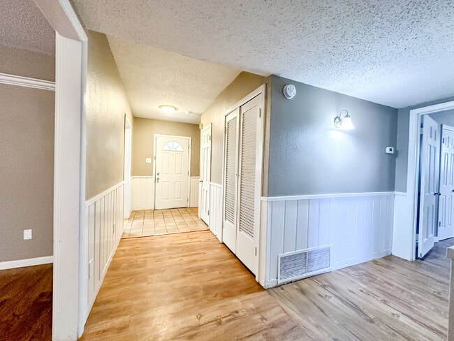 2301 32nd St in Lubbock, TX - Foto de edificio - Building Photo