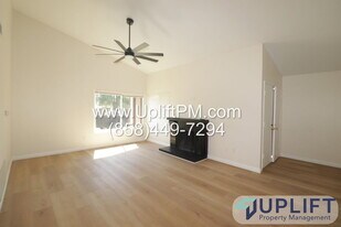 13462 Montego Dr in Poway, CA - Building Photo