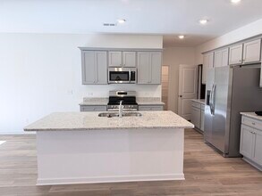 522 Red Dragon Dr in Jefferson, GA - Building Photo - Building Photo