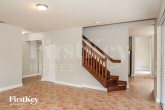 13100 NW 6th Terrace in Miami, FL - Building Photo - Building Photo