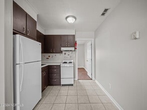 21 Sophia Dr in Jacksonville, NC - Building Photo - Building Photo