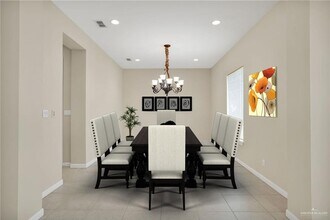 21 Bales Rd in McAllen, TX - Building Photo - Building Photo