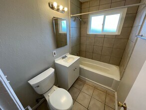 1113 Ramona Cir in Las Vegas, NV - Building Photo - Building Photo