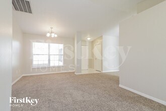 300 Ferrara Ct in Kissimmee, FL - Building Photo - Building Photo