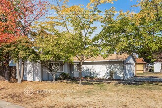 7101 Koropp Ct in Sacramento, CA - Foto de edificio - Building Photo