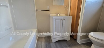 1301 Washington St in Easton, PA - Building Photo - Building Photo