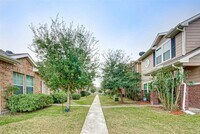 1735 Nichole Woods Dr photo'