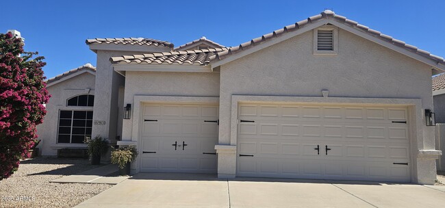 property at 1911 S Saddle St