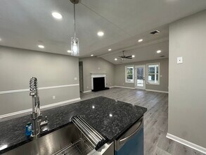 306 Cattlemans Cir in Mcdonough, GA - Foto de edificio - Building Photo