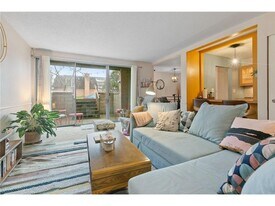 6328 Barrie Rd in Minneapolis, MN - Building Photo
