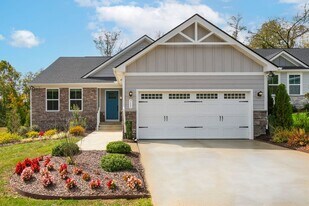 711 Cottage Dr in Columbia, TN - Building Photo