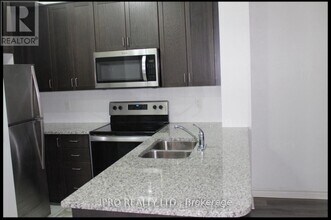 349-349 Rathburn Rd W in Mississauga, ON - Building Photo - Building Photo