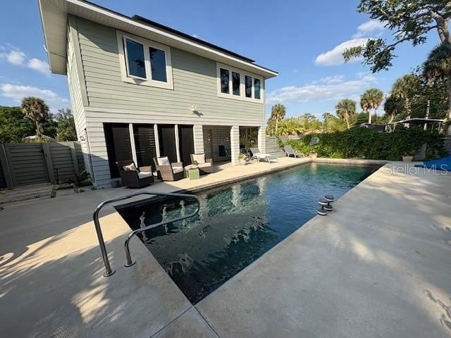 385 W Cowles St in Englewood, FL - Foto de edificio - Building Photo