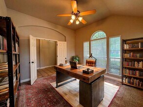 3705 Fossilwood Way in Round Rock, TX - Building Photo - Building Photo