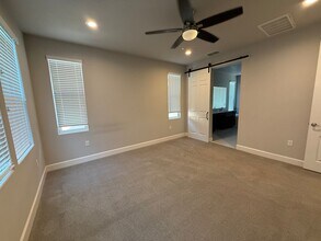 901 Persimmon Terrace in Davis, CA - Building Photo - Building Photo