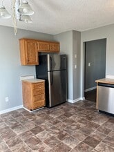 706 Carbondale Dr in Oak Grove, KY - Building Photo - Building Photo