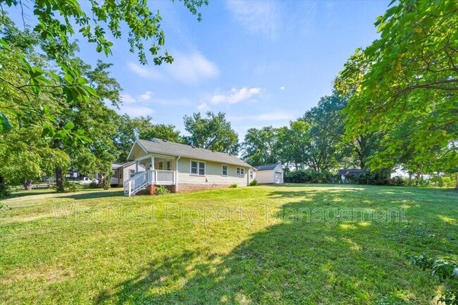 8329 Park Ave in Kansas City, MO - Building Photo - Building Photo