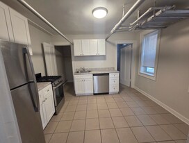 5011 N Damen Ave, Unit #g in Chicago, IL - Building Photo