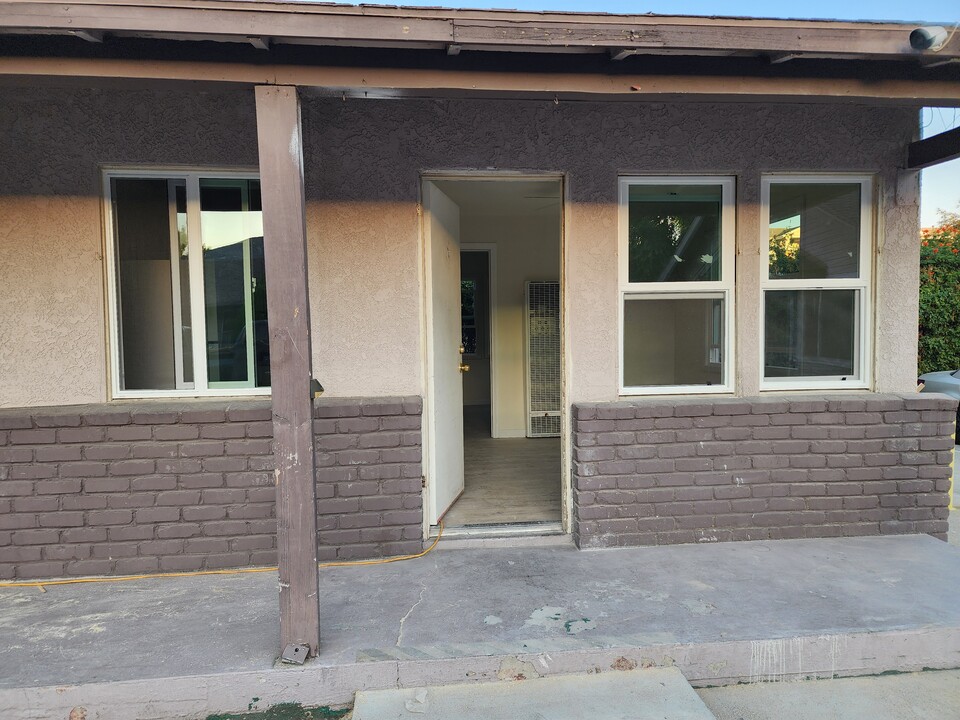 818 E Rte 66 in Glendora, CA - Building Photo