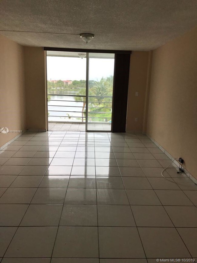 14170 SW 84th St-Unit -408-F in Miami, FL - Foto de edificio - Building Photo
