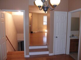 31 Fairfield Park in Mansfield, MA - Building Photo