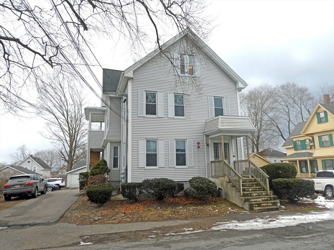 14 Forest St in Middleboro, MA - Building Photo - Building Photo