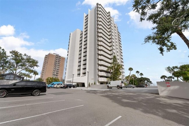 4141 Bayshore Blvd in Tampa, FL - Building Photo - Building Photo