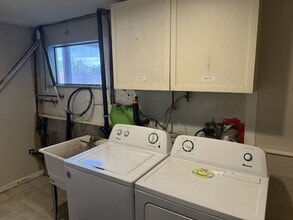 346 Watfield Ave in Nanaimo, BC - Building Photo - Building Photo