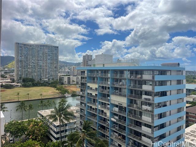 430 Keoniana St in Honolulu, HI - Building Photo - Building Photo